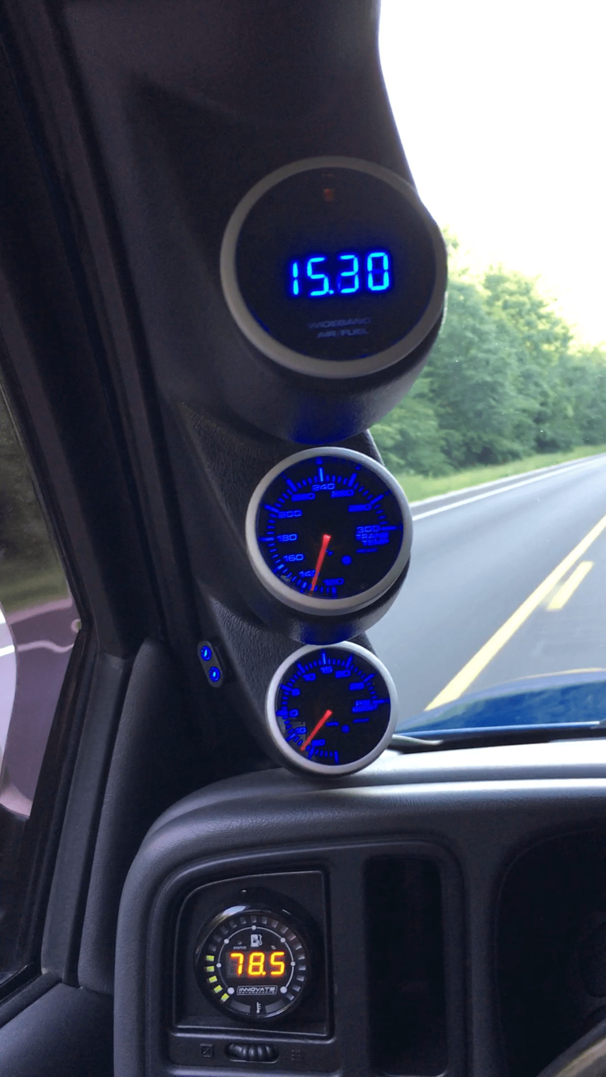 On 3 Performance Electronic Oil Pressure Gauge - Warning / Recall